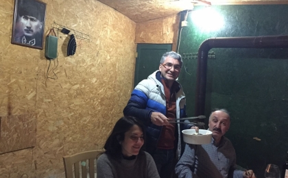 Salaş ama dostlarla güzel